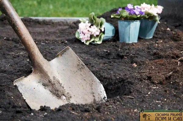 Удобрять сад поверх снега
