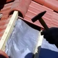 Что предпринять если протекает крыша дома