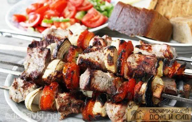 Шашлык из свинины в белом вине и пряностях Шашлык из свинины в …