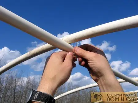 Строим теплицу самостоятельно Строим теплицу самостоятельно