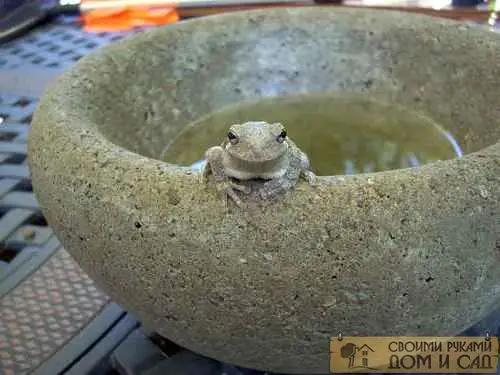 Вазон из бетона