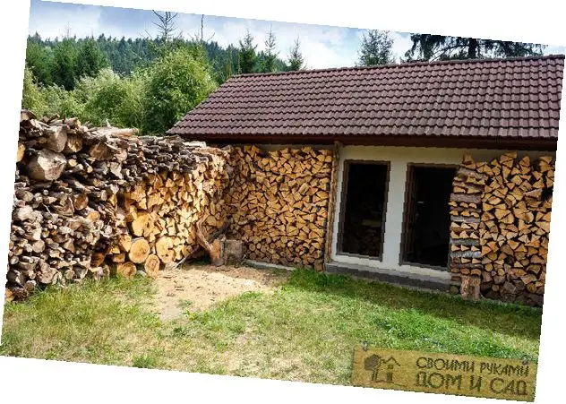 Стена из дров Стена из дров